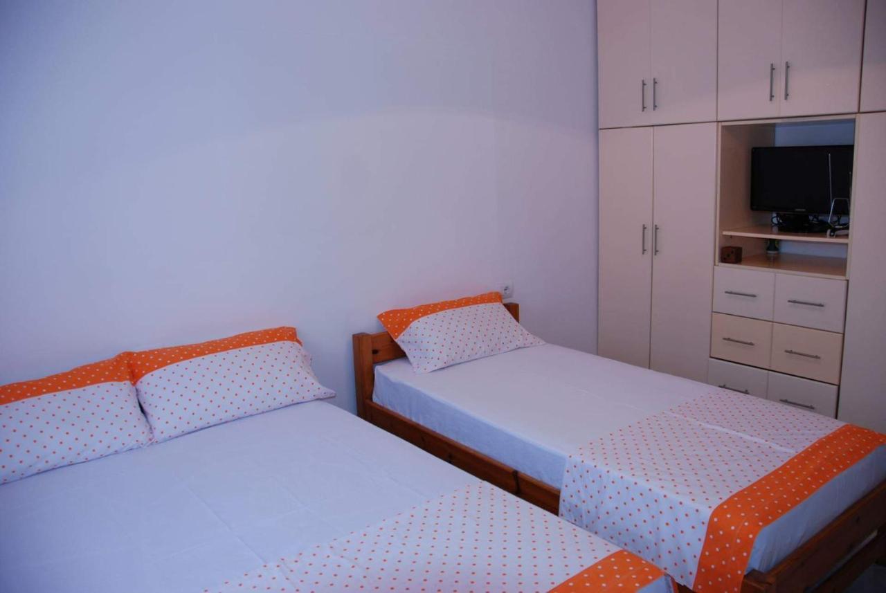 The Hill Apartment Sarande Exterior photo
